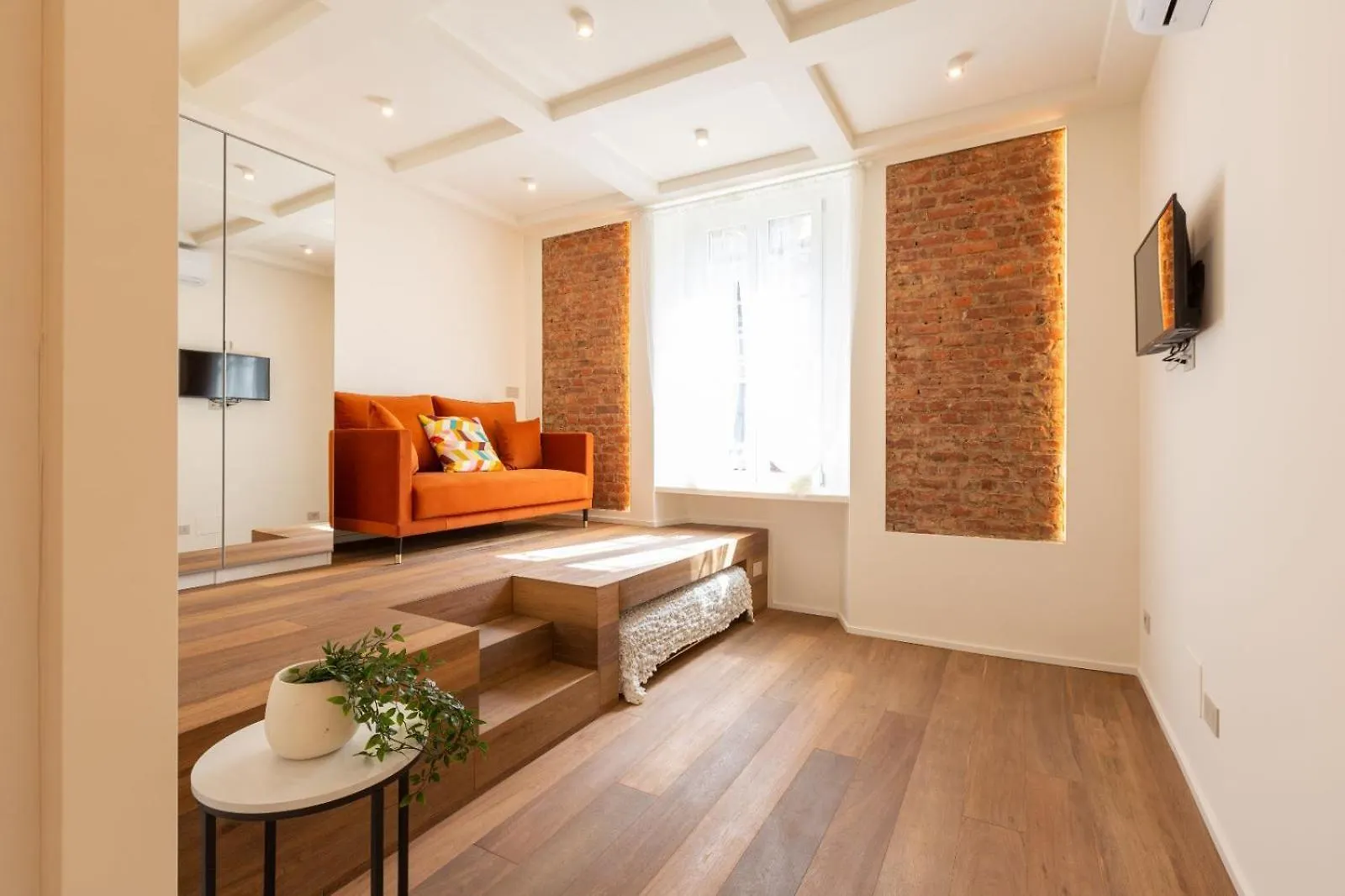 Nd4 -Loreto - Duomo- Minimal House Milan Apartment